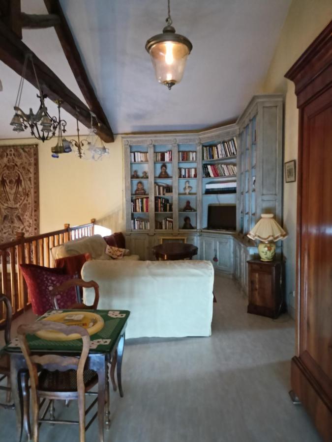 Bed and Breakfast Au Fond De La Cour Veyre-Monton Zewnętrze zdjęcie