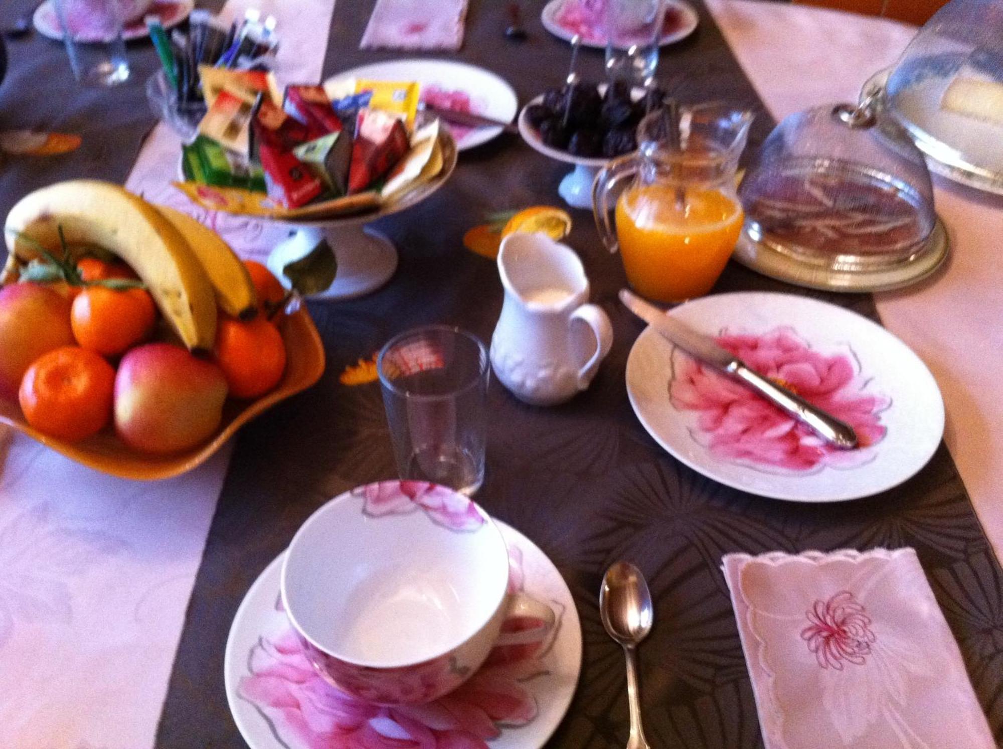 Bed and Breakfast Au Fond De La Cour Veyre-Monton Zewnętrze zdjęcie