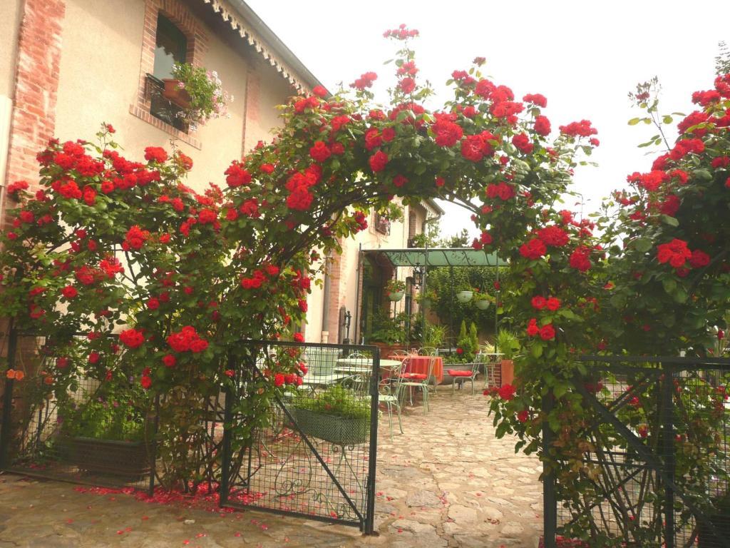 Bed and Breakfast Au Fond De La Cour Veyre-Monton Zewnętrze zdjęcie